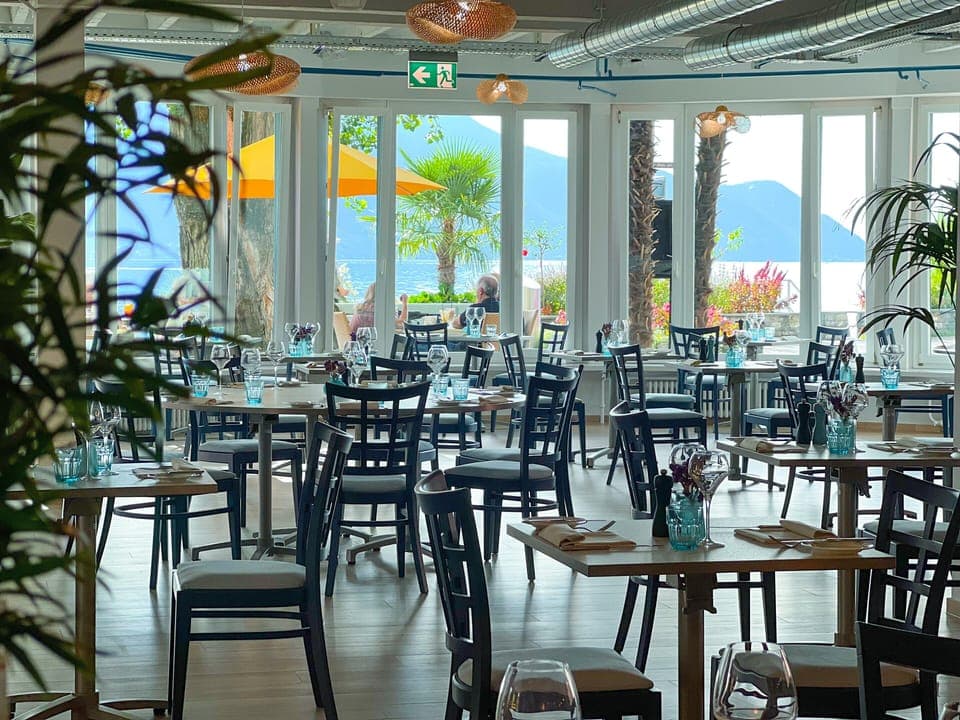 Breakfast, lunch, dinner served; beach views