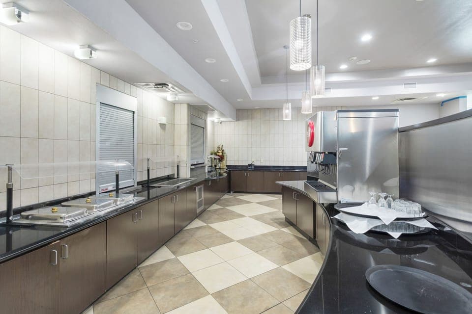 Daily cooked-to-order breakfast for a fee