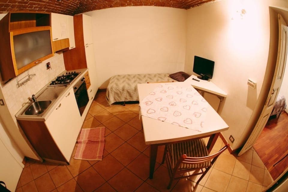 Apartment, Balcony | 1 bedroom, iron/ironing board, WiFi, bed sheets
