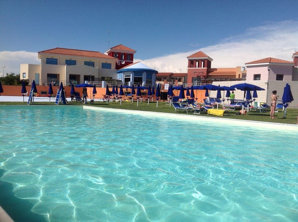 Seasonal outdoor pool