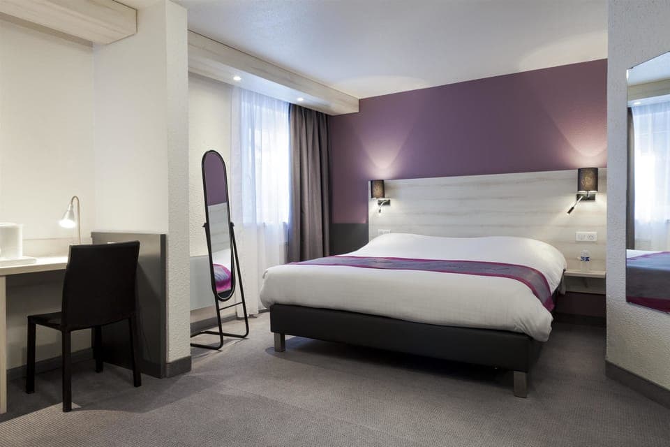 Standard Room, 1 Double Bed | Premium bedding, Select Comfort beds, desk, soundproofing