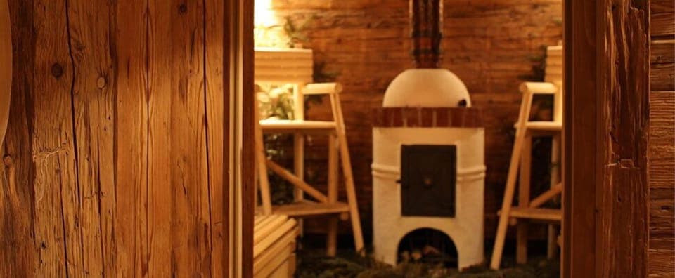 Hot tub, steam room, body treatments, Swedish massages, body wraps