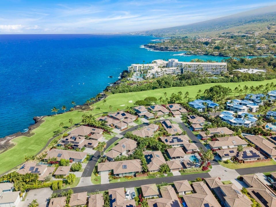 Holua Kai- Private Community