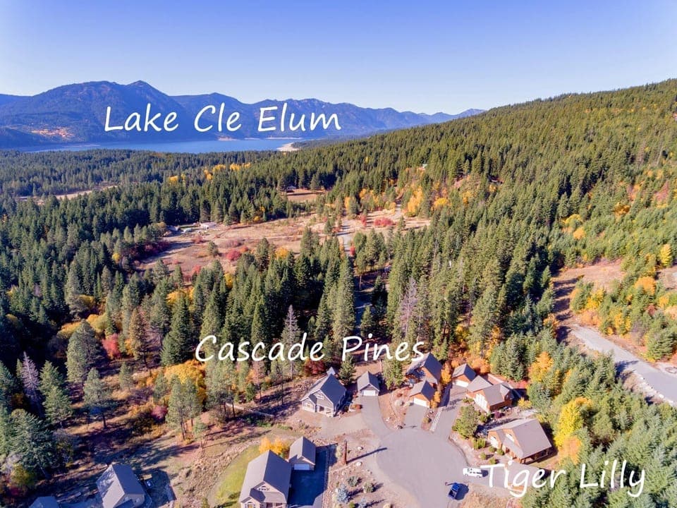 Cascade Pines - All Seasons Vacation Rentals - Cascade Pines is on a cul-de-sac in Roslyn Ridge. Just a short 1.5mi drive to Speelyi Beach on Lake Cle Elum!