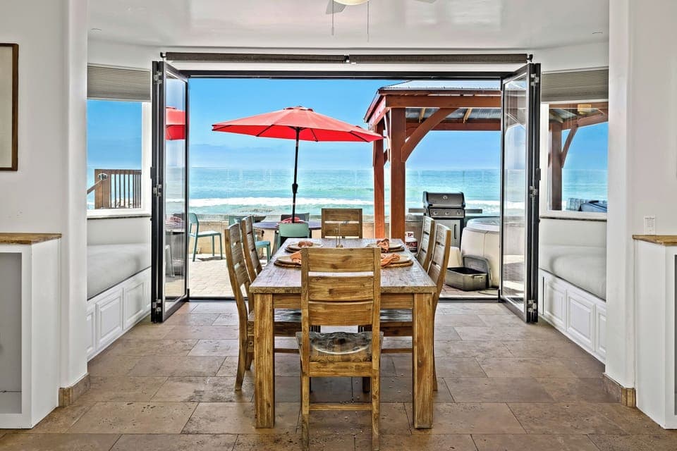 Seaside Dining