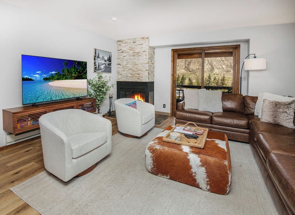 Living Room - Living Room