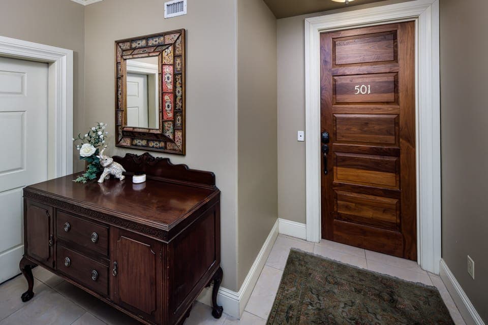 Entry area - A gorgeous foyer awaits your arrival