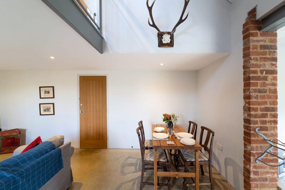 The Buttery: Sitting room and dining space