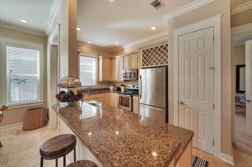 Endless Summer Dream - Near Beach 30A Vacation Rental House with Community Pool in Seacrest Beach - Bliss Beach Rentals