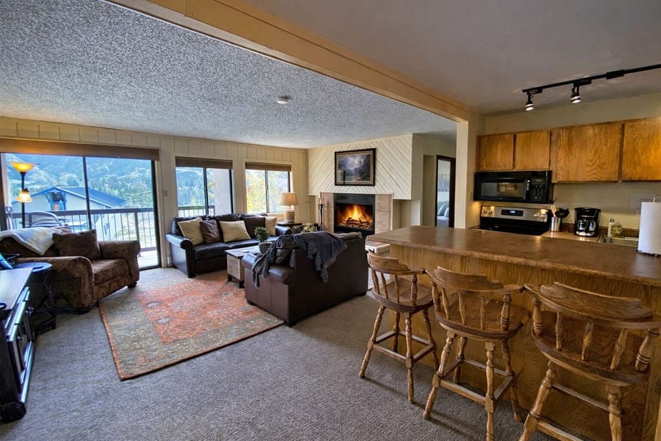 Living Room/Kitchen