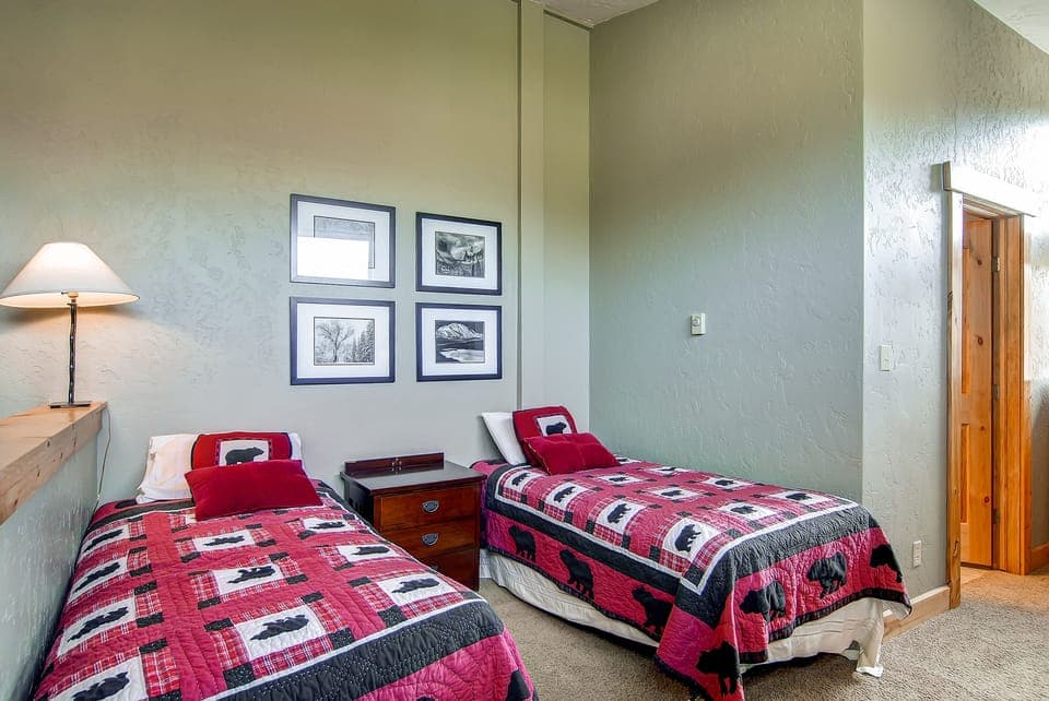 Bedroom - Ski Hill 32 - Breckenridge Vacation Rental