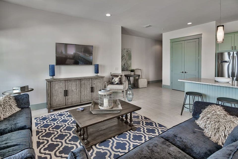 Luna Sol - Destin - Living Room