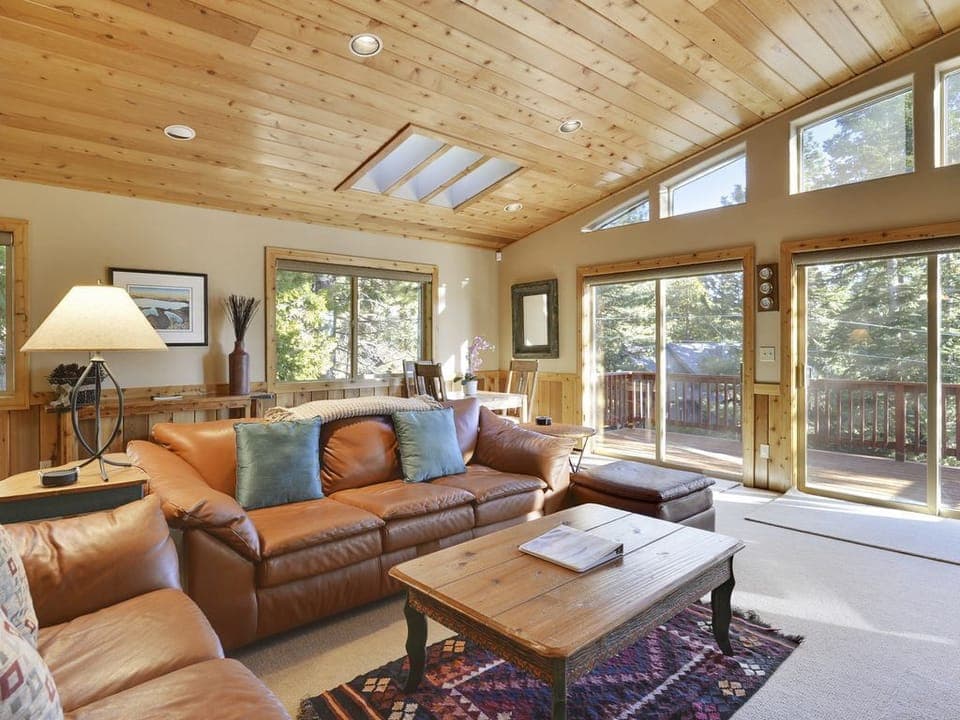 Bright and invite open plan great room