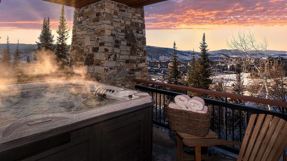 New Private Hot Tub overlooking Valley View