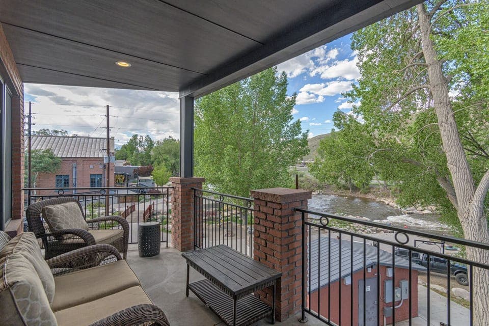 ~ Premier Balcony in Salida!
~Covered 
~ Overlooking Arkansas River
~Outdoor seating for 4