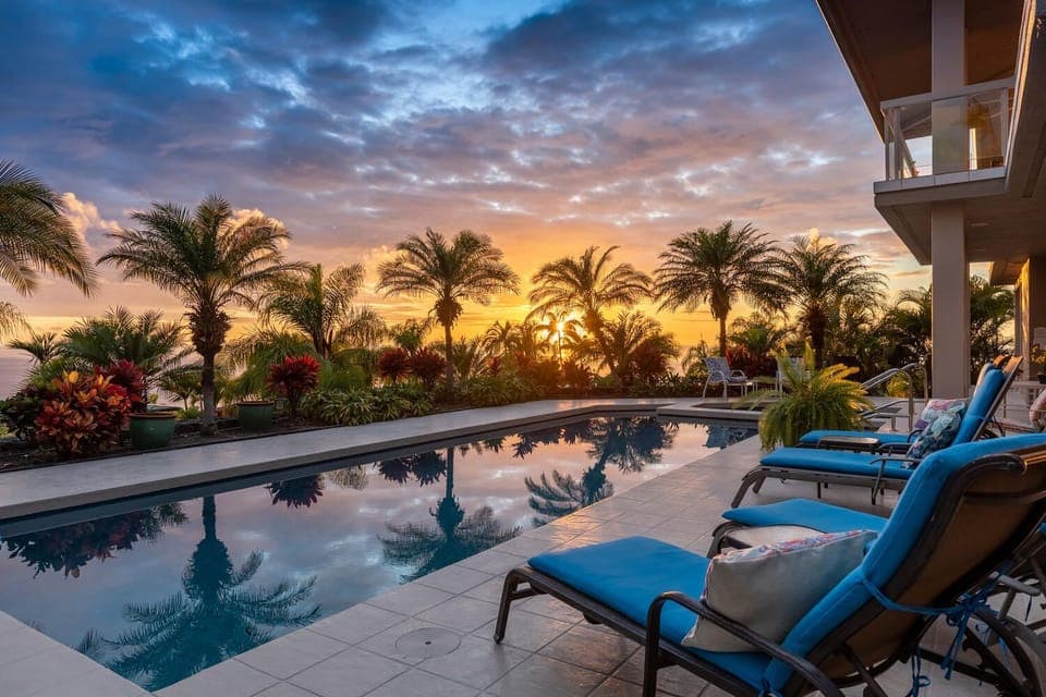 Beautiful sunsets from Keauhou 4 "Sunset Paradise“