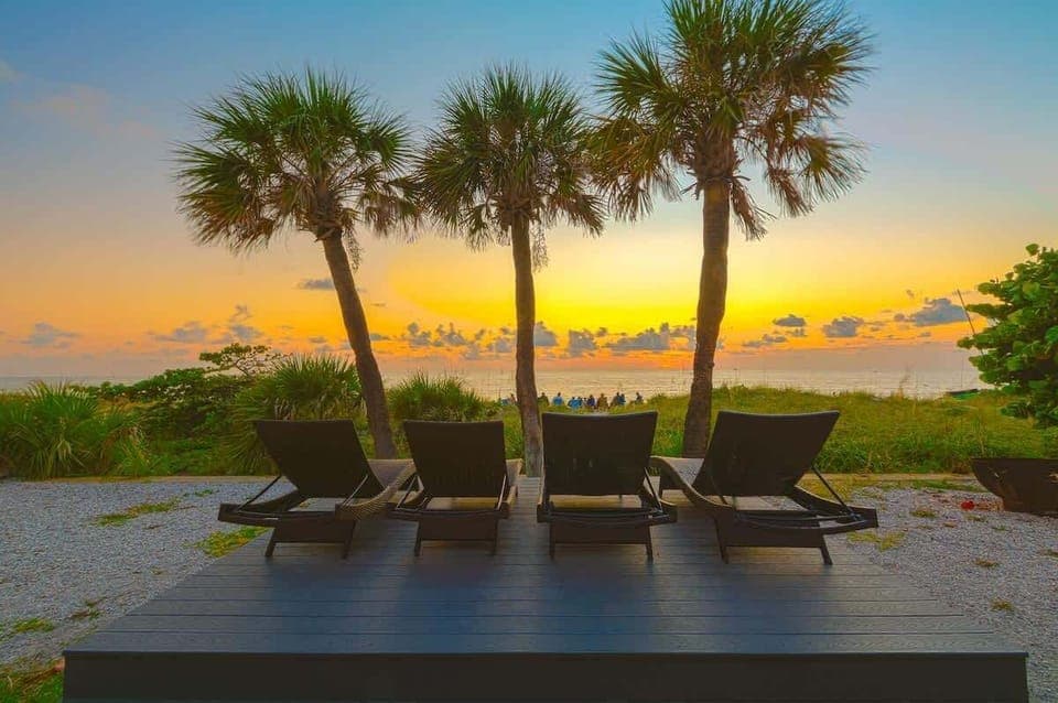 3 Palms Retreat by Beach Time Rentals 