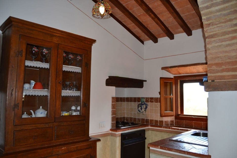 Room, Property, Furniture, Building, Wood, Cabinetry, Hardwood, Wood Stain, Ceiling, Beam