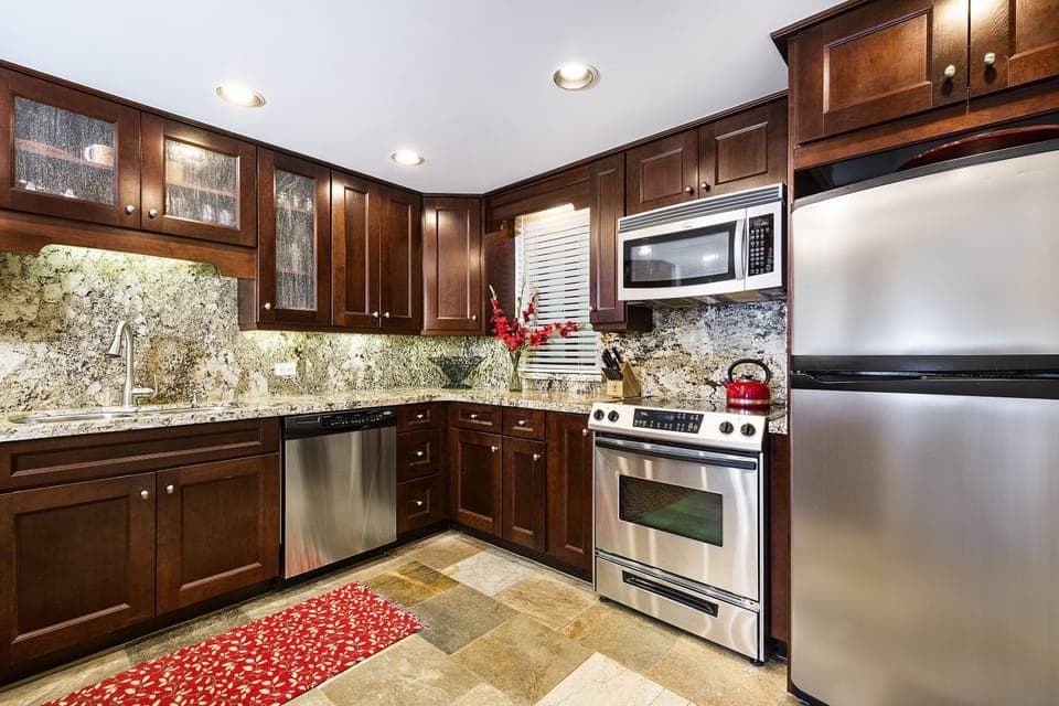 Fully equipped kitchen