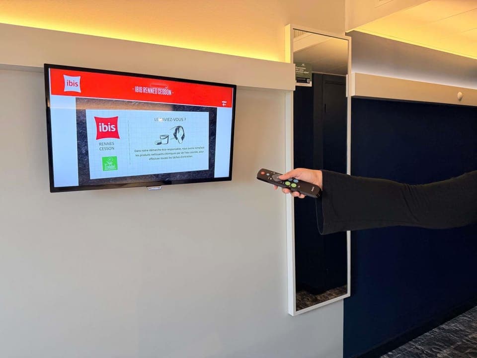 Daily buffet breakfast (EUR 12.90 per person)