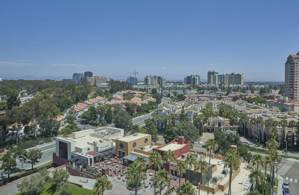 Hypo-allergenic bedding, pillowtop beds, in-room safe, desk