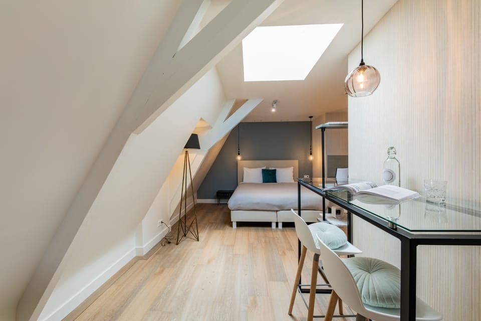 Apartment | Egyptian cotton sheets, premium bedding, down comforters