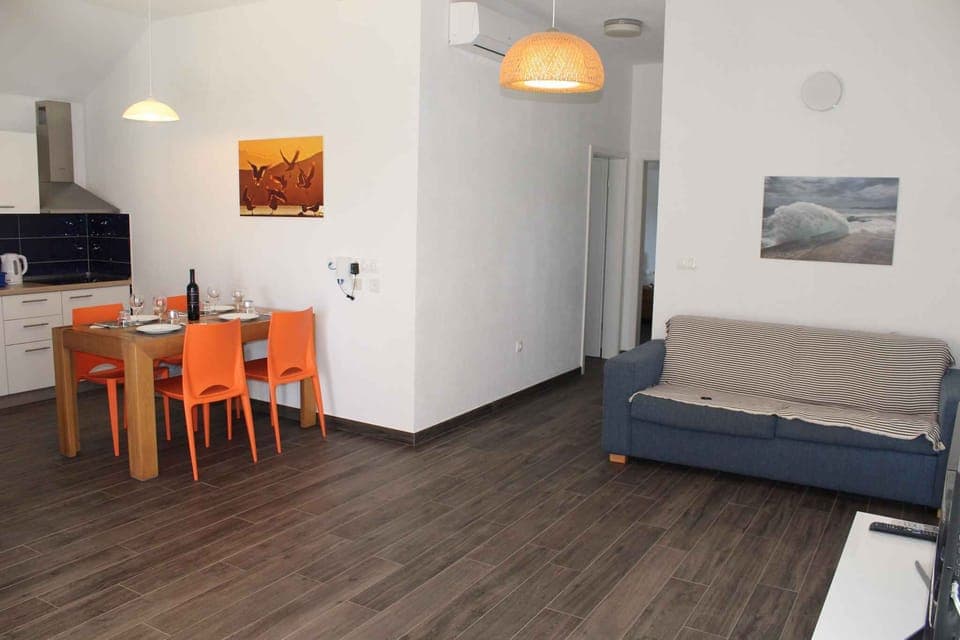 living/bedroom