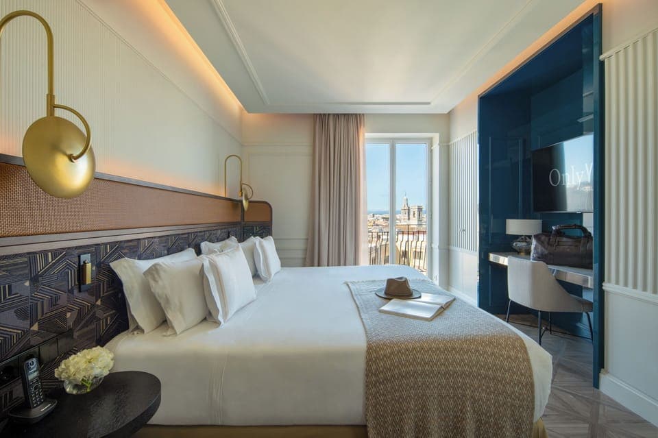 Suite (Homey) | Premium bedding, down comforters, memory foam beds, minibar