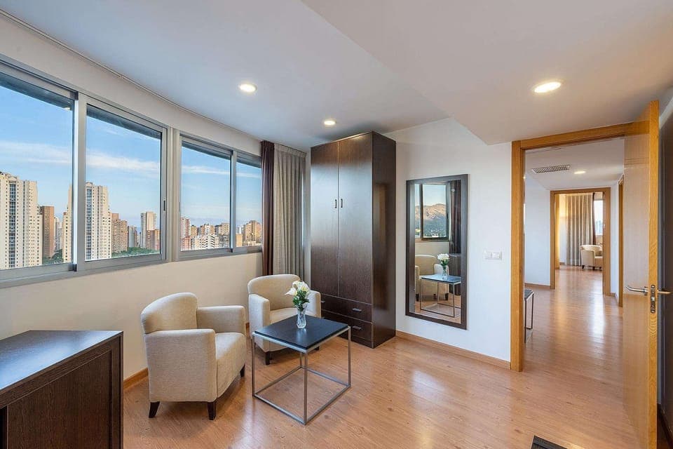 Memory foam beds, minibar, desk, free WiFi