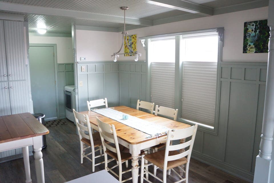 Adjacent dinning room