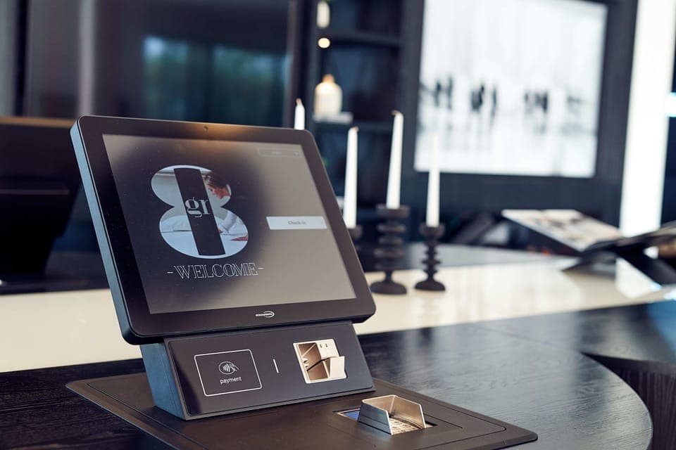 Check-in/check-out kiosk