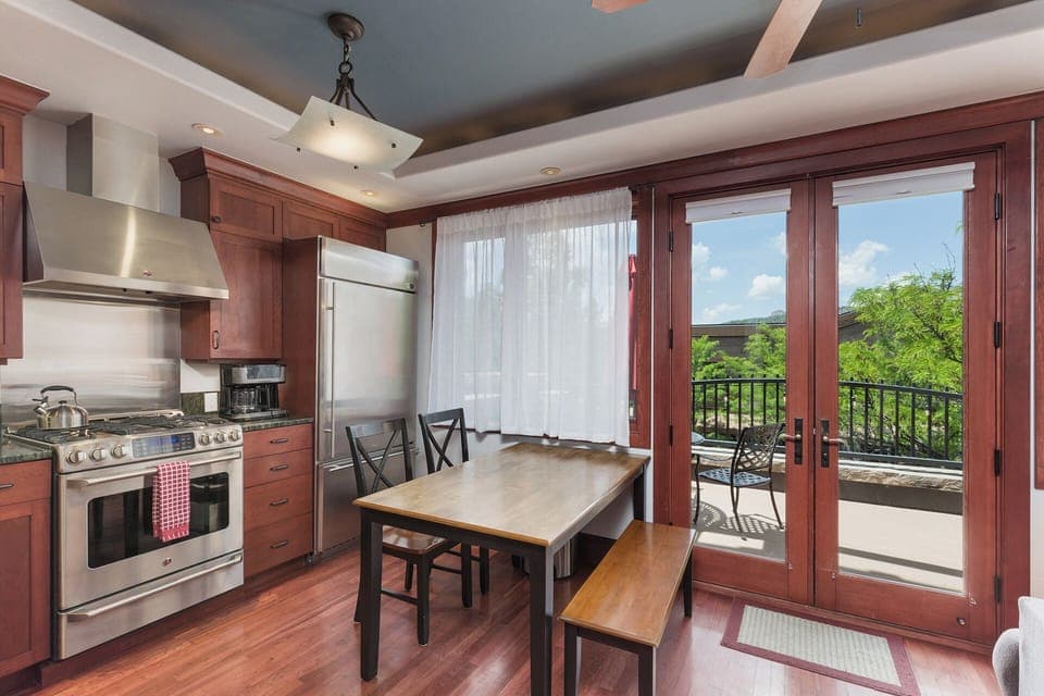 Dining and Kitchen (fully stocked)