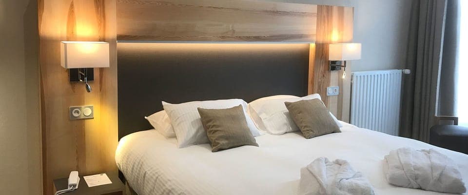 Premium bedding, minibar, in-room safe, desk