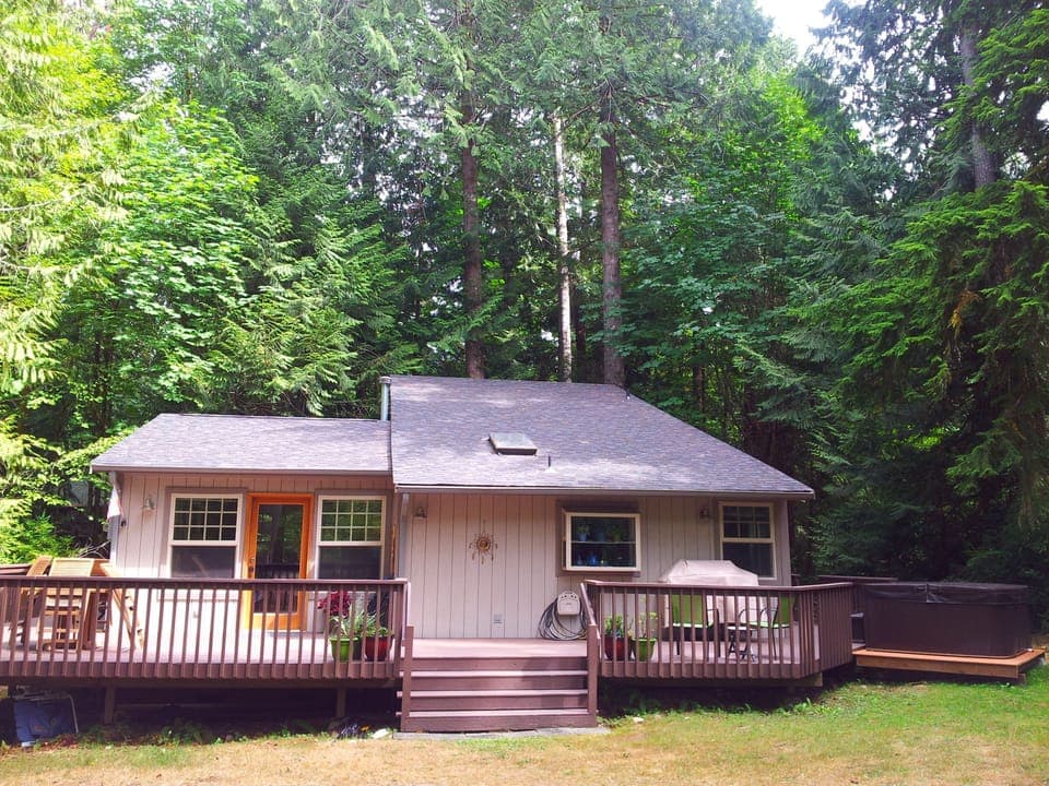 Peaceful vacation home surrounded by trees. 