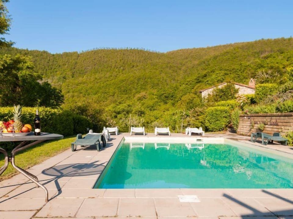 Seasonal outdoor pool, pool umbrellas, sun loungers