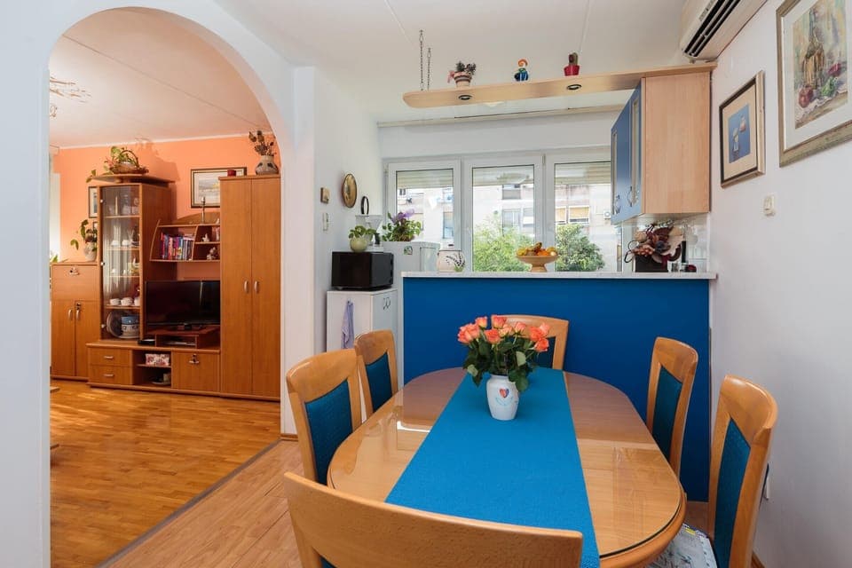 Kitchen and dining area
