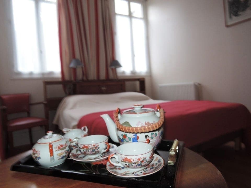 Quadruple Room (Alliées) | Coffee and/or coffee maker