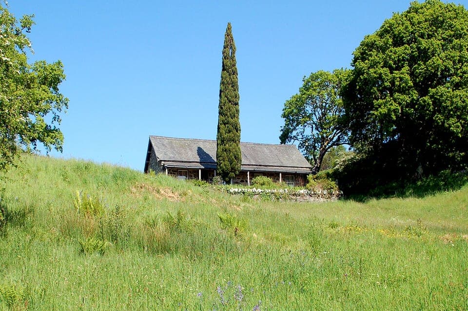 Hafod y Llyn cottage with fine views of woodland and mountains