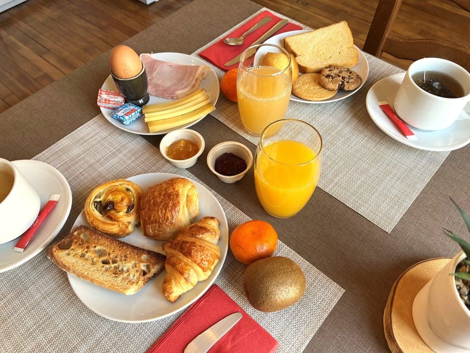 Daily buffet breakfast (EUR 13 per person)