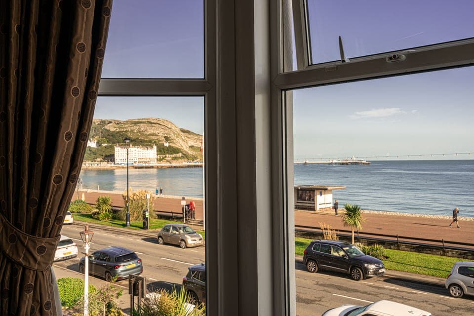 Deluxe Double Room, Sea View | Beach/ocean view