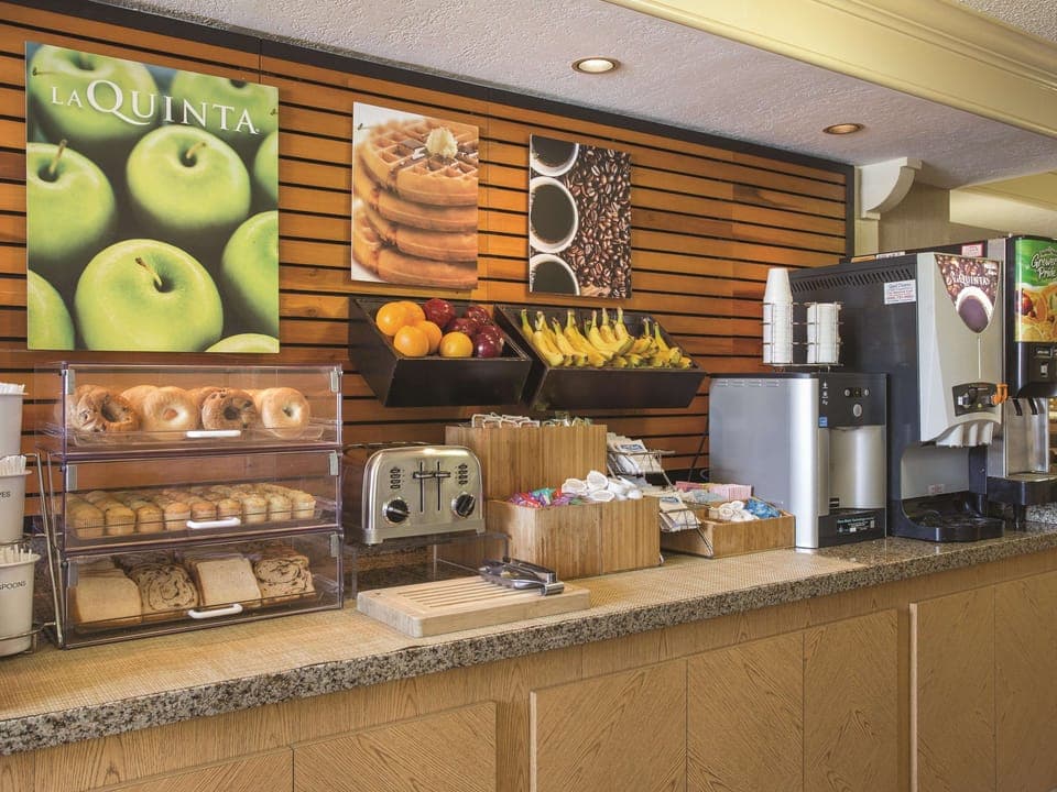 Free continental breakfast