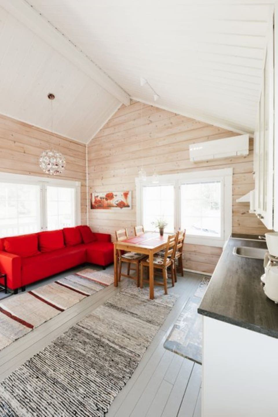 1 bedroom, blackout drapes, free WiFi, bed sheets