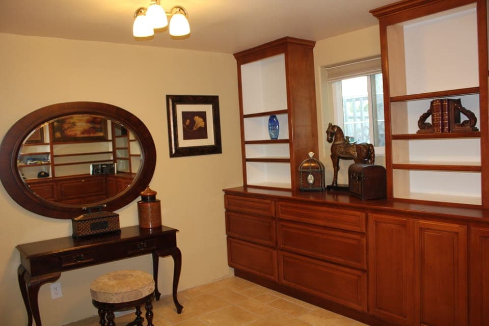 Spacious Walk in Master Bedroom Closet
