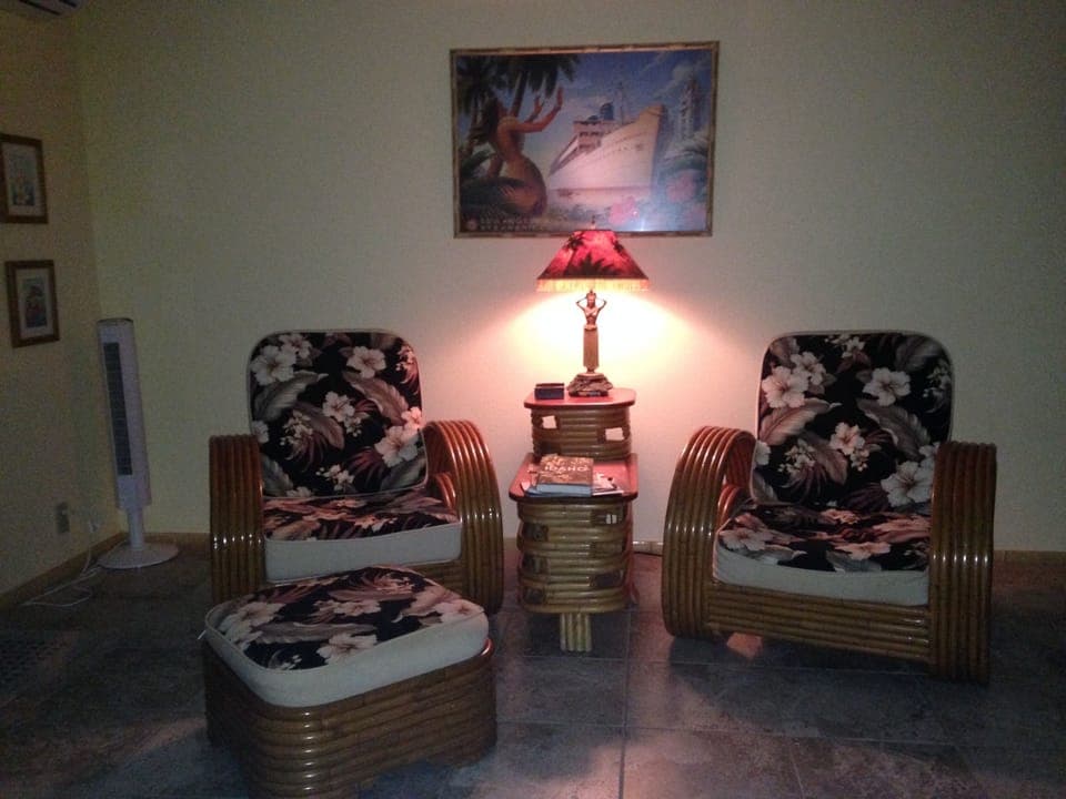 Living/TV/reading area