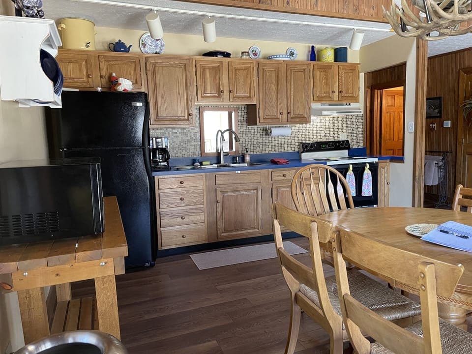 Kitchen - Ready to prepare your meals 