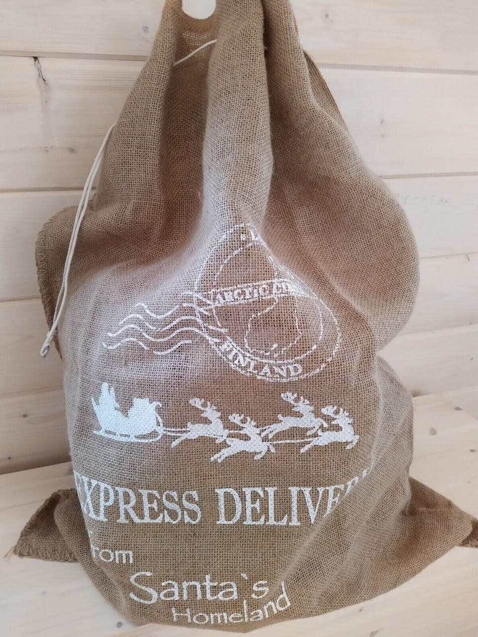 Deluxe Villa | Living area | 50-inch flat-screen TV with cable channels, heated floors