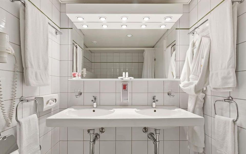 Hair dryer, towels