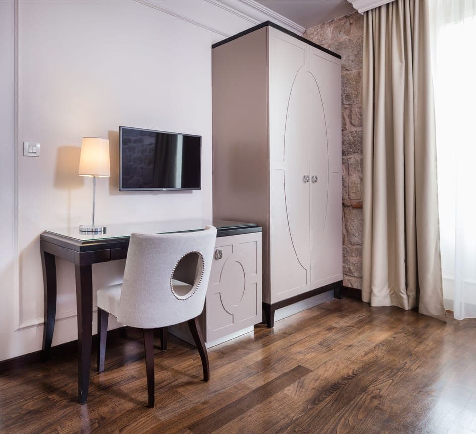 Superior Twin Room | Down comforters, minibar, in-room safe, desk
