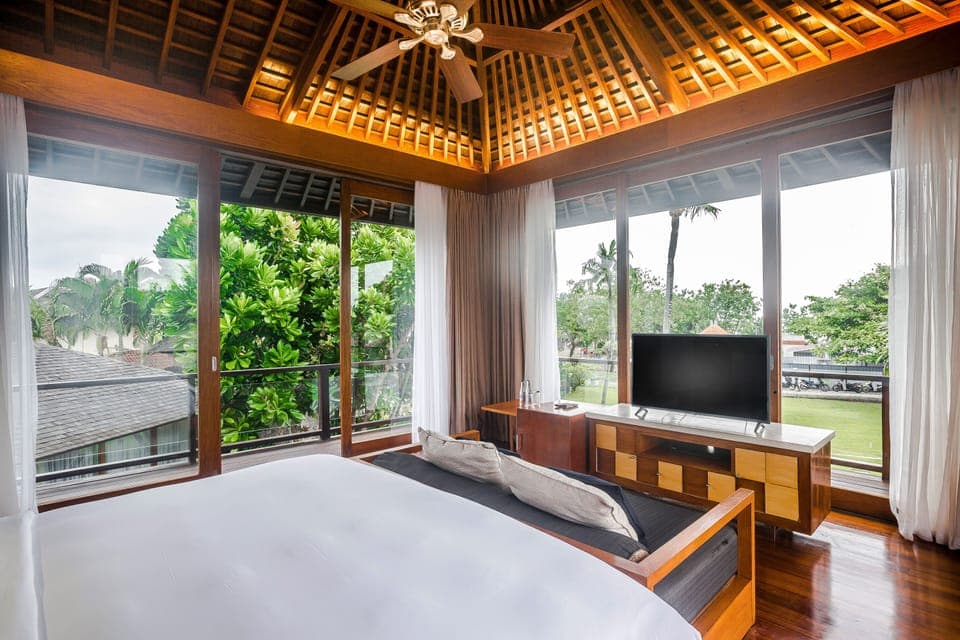 Villa, 4 Bedrooms | Down comforters, minibar, in-room safe, individually decorated