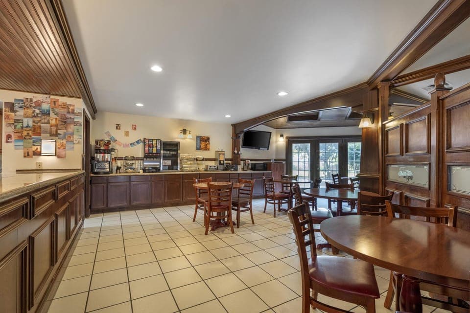 Free daily full breakfast